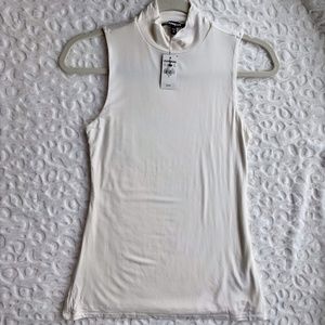 NWT White Sleeveless Mock turtleneck, Size SP